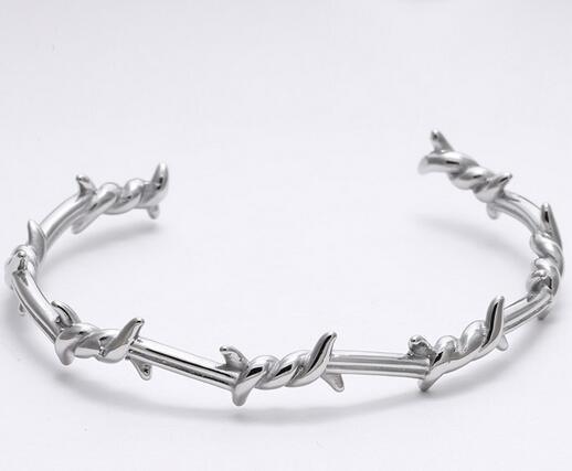 REX-   Twist thorns Cuff  Bracelet - Indigo-Temple