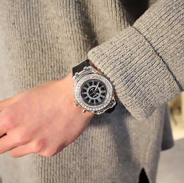 7-Color Luminous LED Flash Unisex Watch - Indigo-Temple